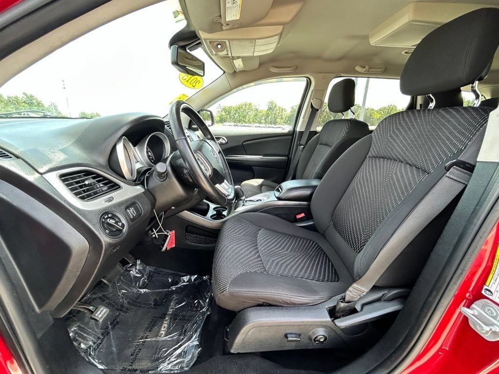 Used 2015 Dodge Journey SXT w/ Flexible Seating Group FWD image 12