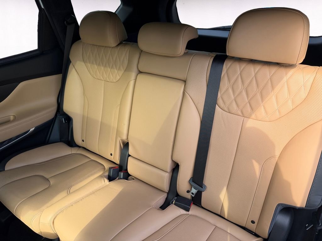 Used 2023 Hyundai Santa Fe Calligraphy AWD/4WD image 13