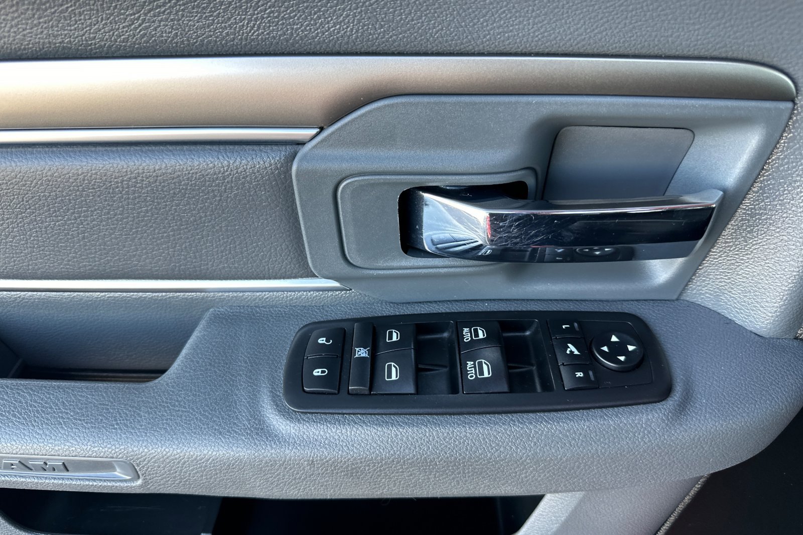 Used 2017 RAM 1500 Big Horn AWD/4WD image 11