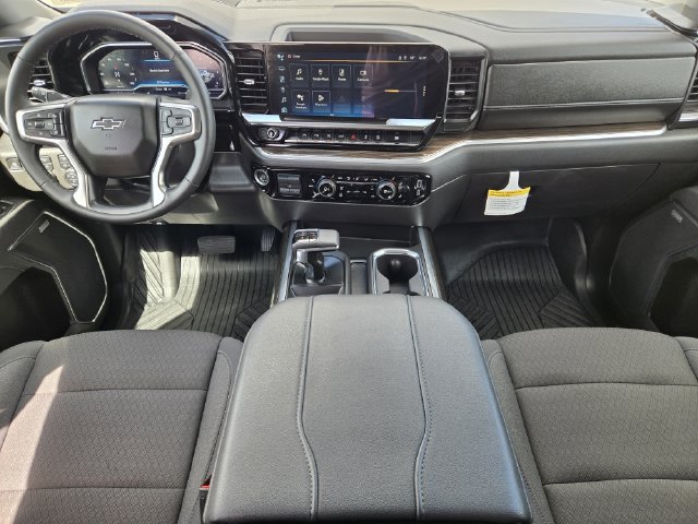 Used 2025 Chevrolet Silverado 1500 LT Trail Boss w/ Convenience Package II AWD/4WD image 32