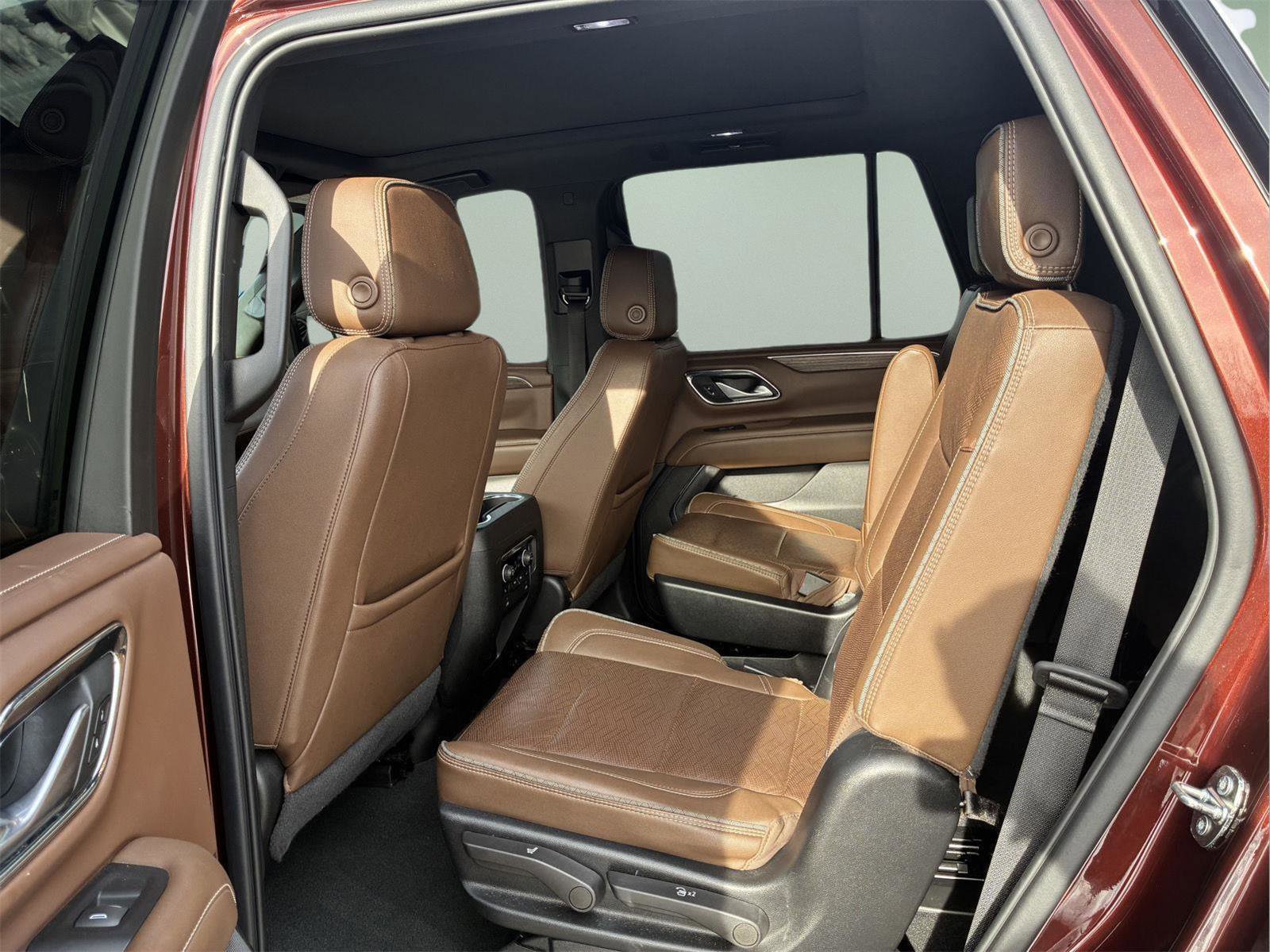 Used 2022 Chevrolet Tahoe High Country image 24