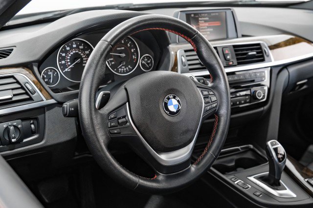Used 2016 BMW 328i Sedan RWD image 13