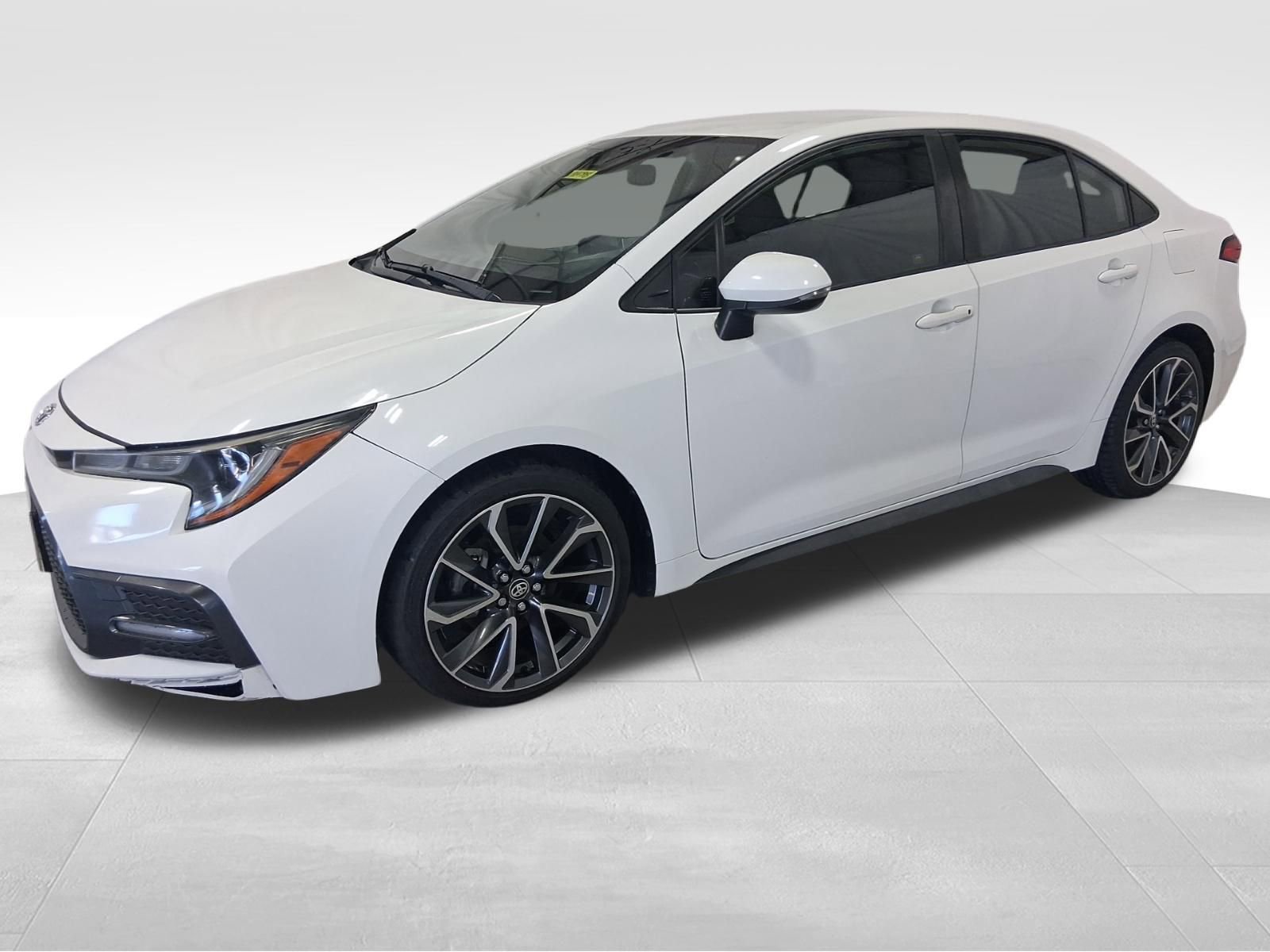 Used 2020 Toyota Corolla SE image 1