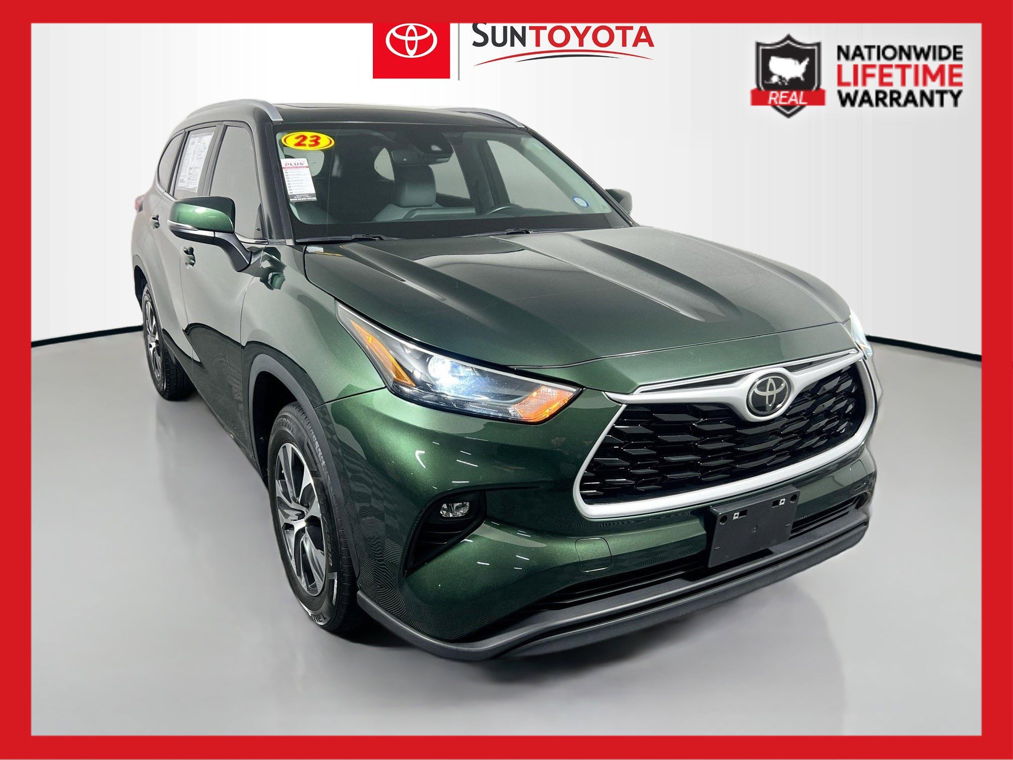 Used 2023 Toyota Highlander XLE