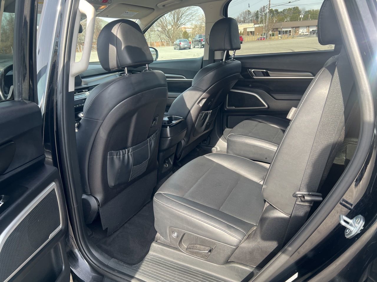 Used 2023 Kia Telluride S image 18