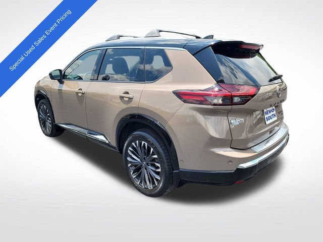Used 2025 Nissan Rogue Platinum AWD/4WD image 3