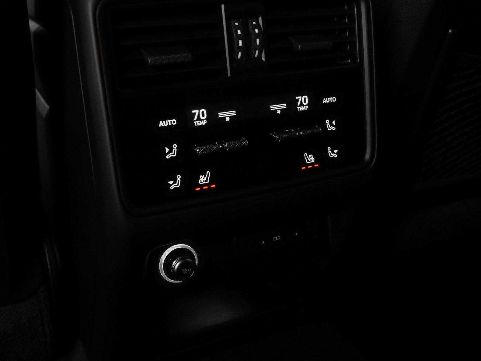 Certified 2025 Porsche Cayenne Coupe image 39