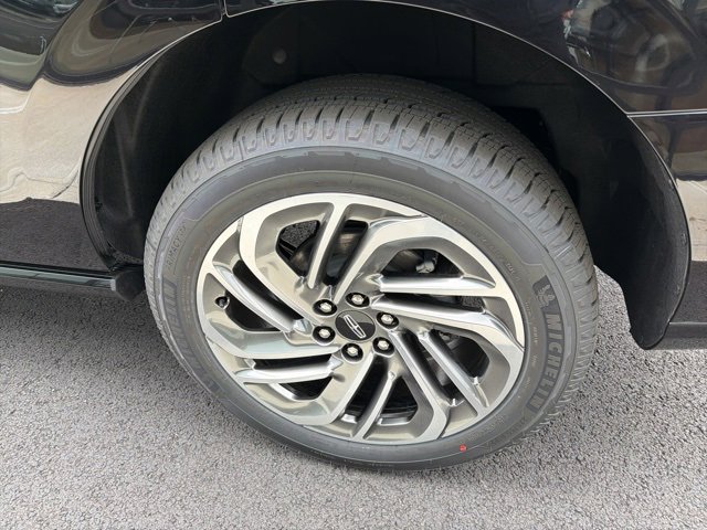 New 2025 Lincoln Navigator Reserve image 6