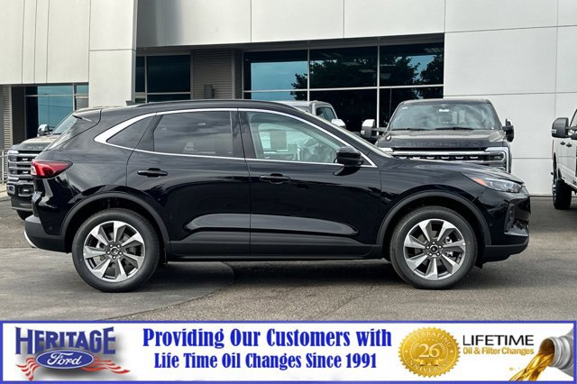 New 2024 Ford Escape Platinum w/ Premium Technology Package image 3