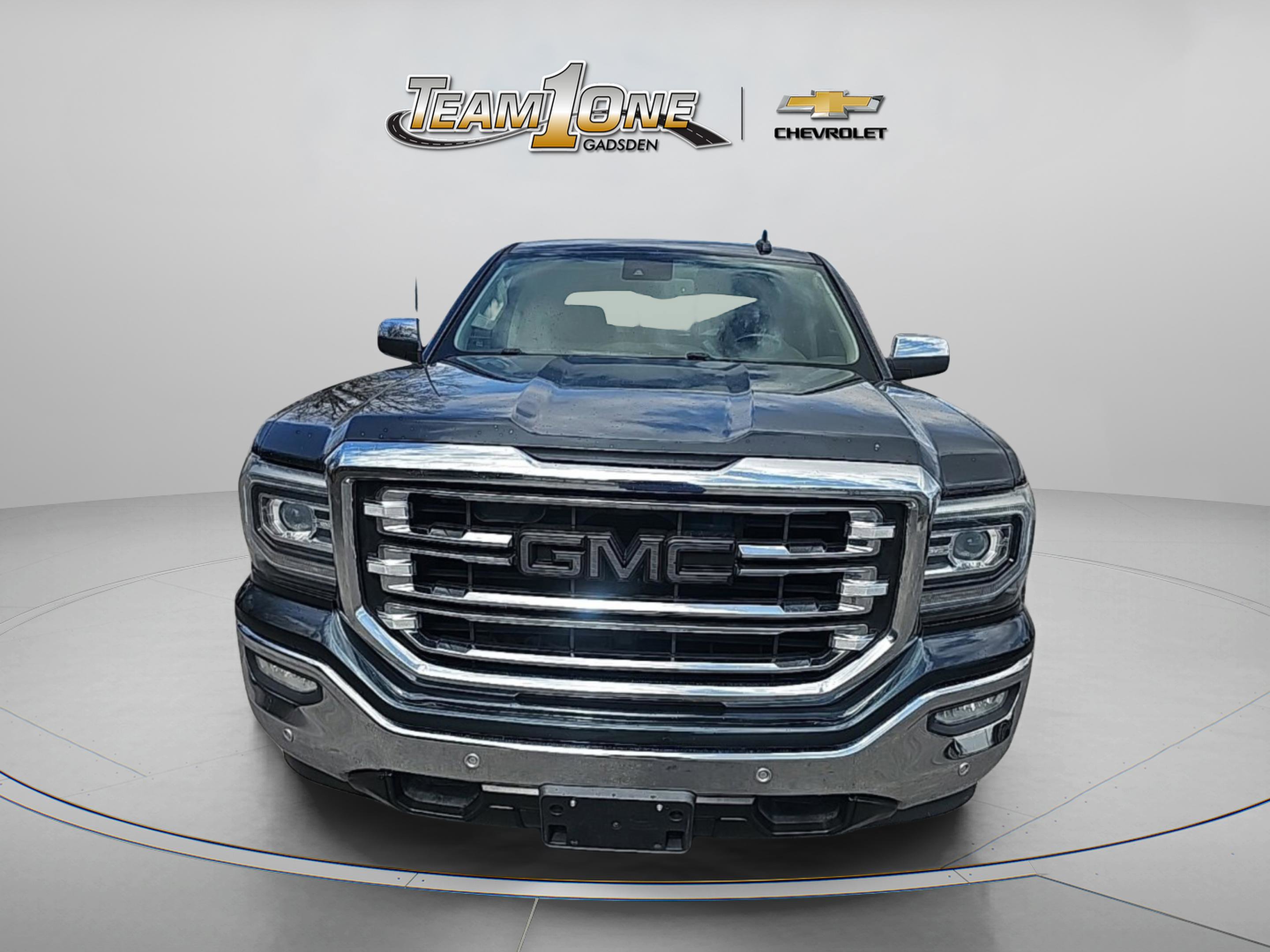 Used 2018 GMC Sierra 1500 SLT w/ Enhanced Driver Alert Package image 2