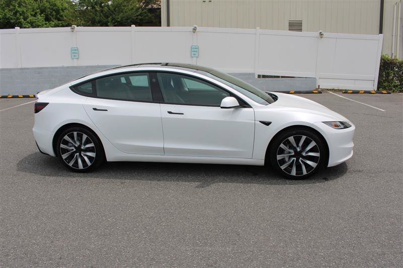 Used 2024 Tesla Model 3 Long Range RWD image 8