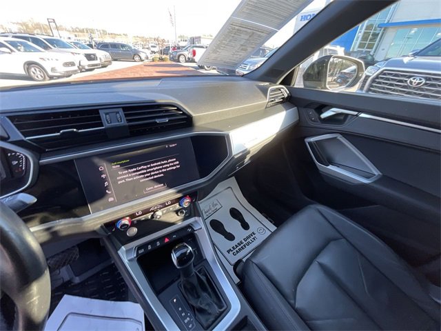 Used 2020 Audi Q3 2.0T Premium w/ Convenience Package image 17