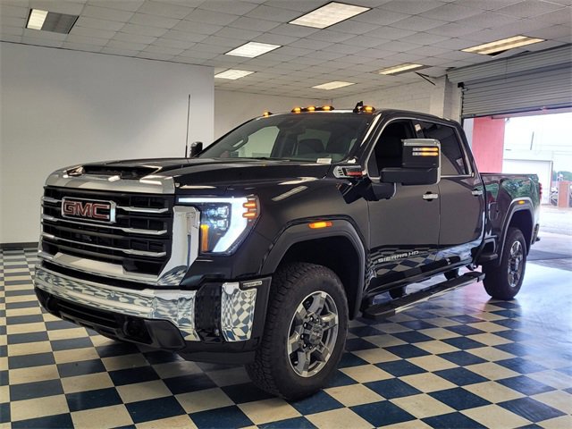 New 2026 GMC Sierra 2500 SLT w/ SLT Premium Package image 3