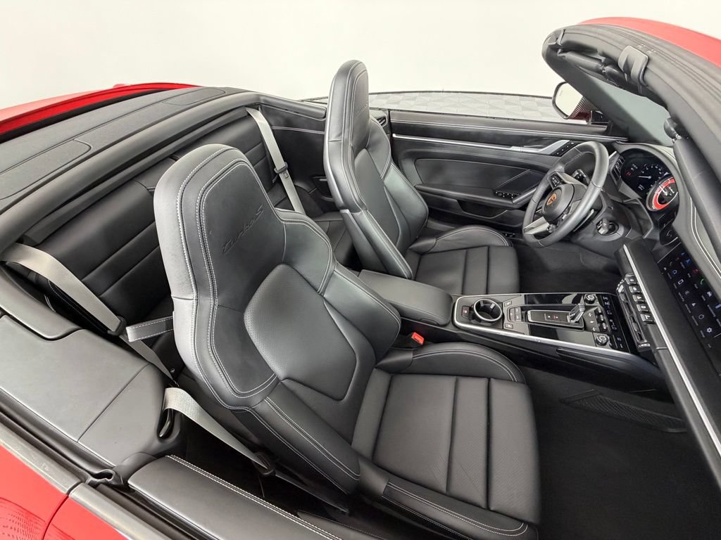Certified 2025 Porsche 911 Turbo AWD/4WD image 14