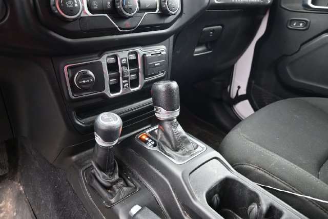 Certified 2018 Jeep Wrangler Unlimited Sport S AWD/4WD image 26