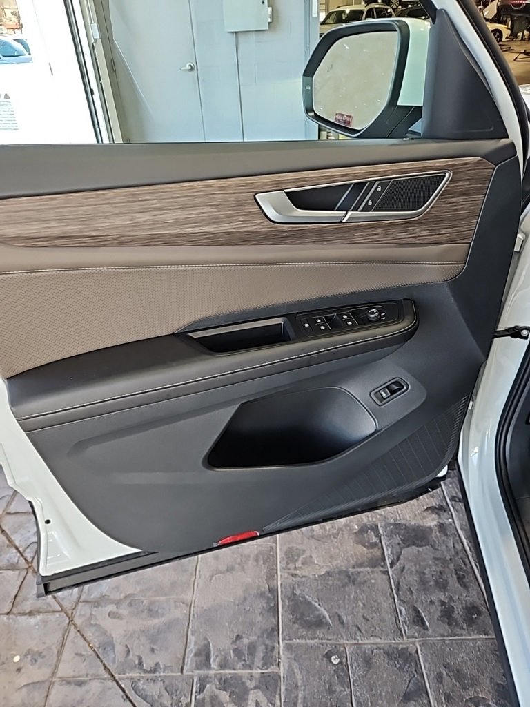 New 2026 Volkswagen Atlas SEL image 28