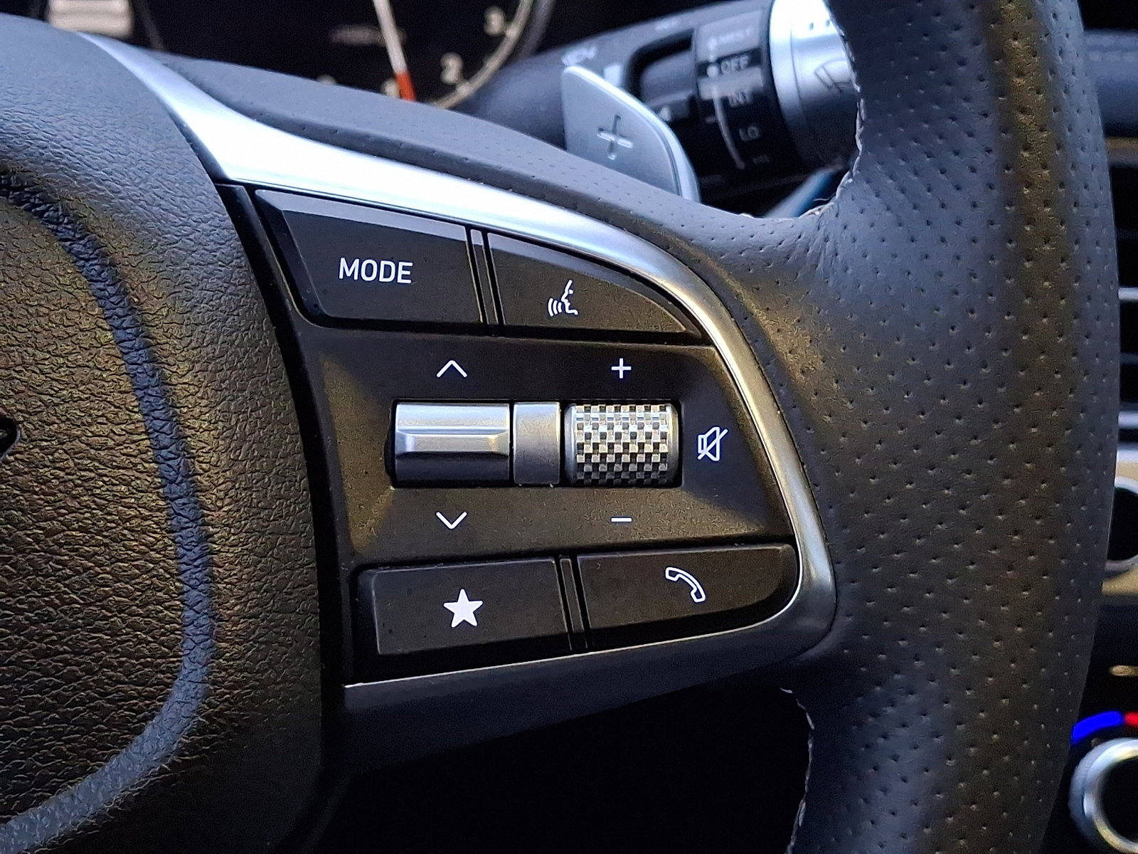 Certified 2026 Genesis G70 2.5T image 22