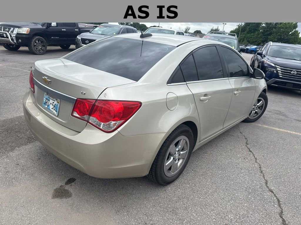 Used 2016 Chevrolet Cruze LT w/ Technology Package FWD image 5