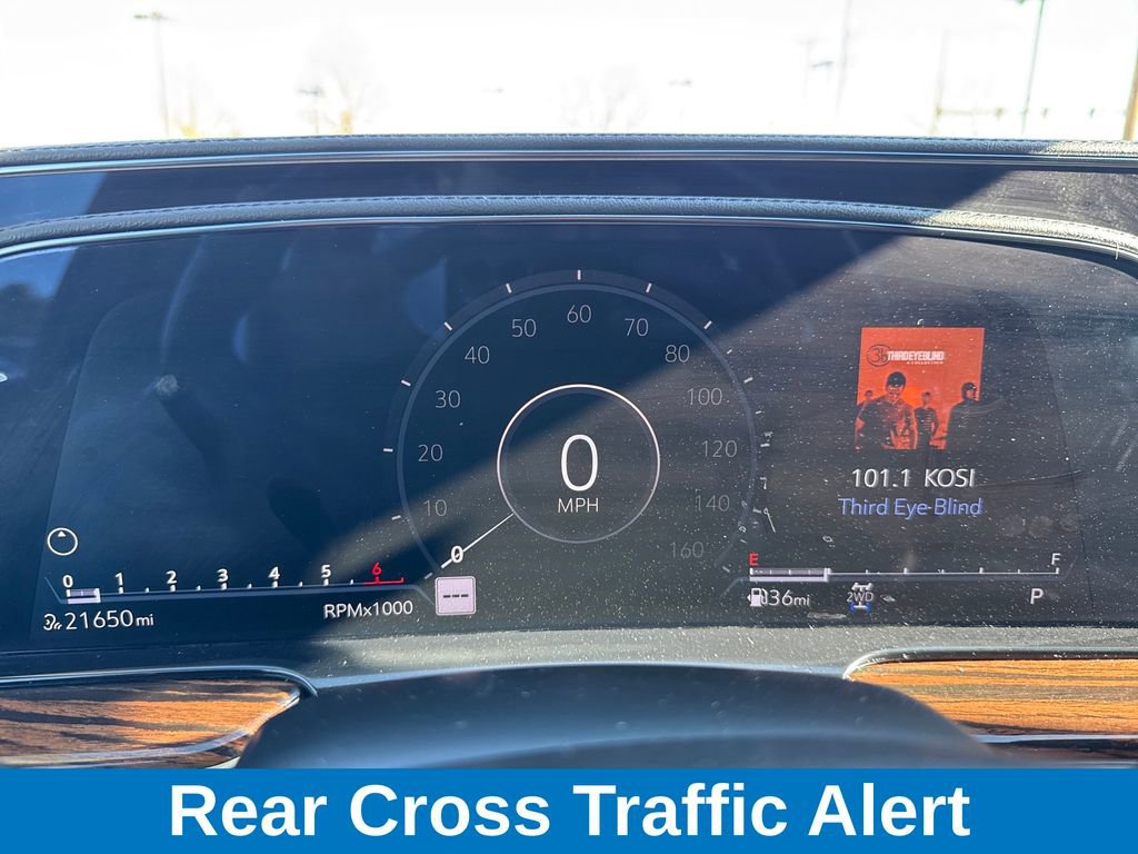 Used 2023 Cadillac Escalade Premium Luxury image 17