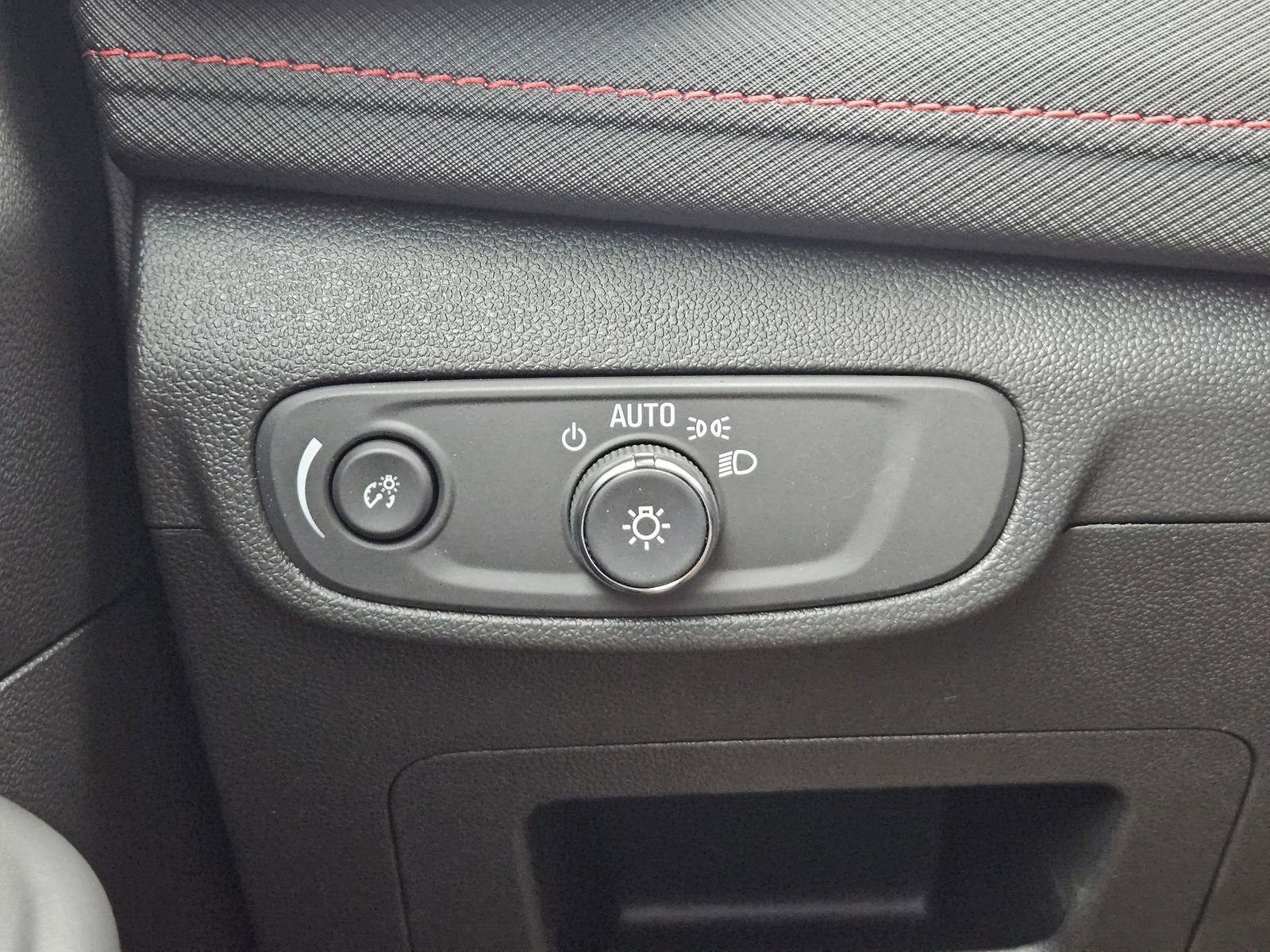 New 2026 Chevrolet TrailBlazer RS w/ Driver Confidence Package image 22