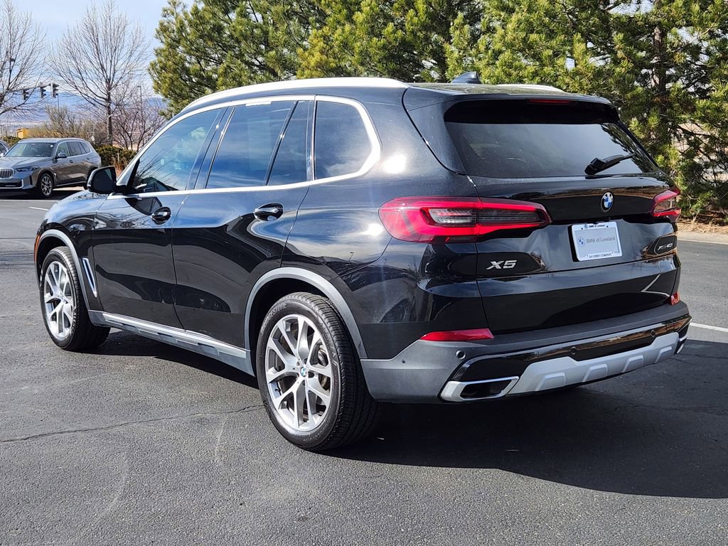 Used 2022 BMW X5 xDrive40i w/ Premium Package image 3