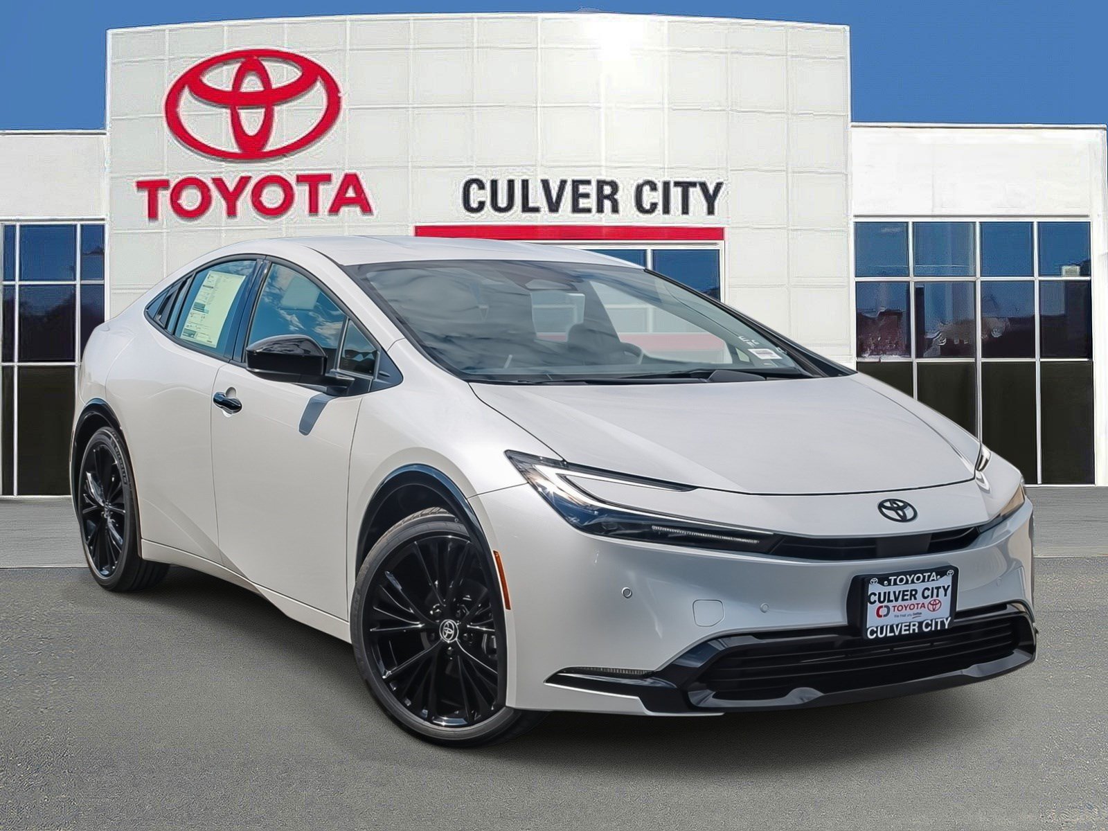 New 2026 Toyota Prius FWD image 1