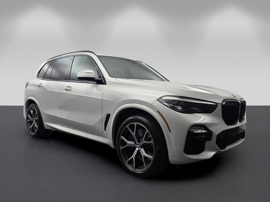 Used 2021 BMW X5 M50i w/ Premium Package AWD/4WD image 1
