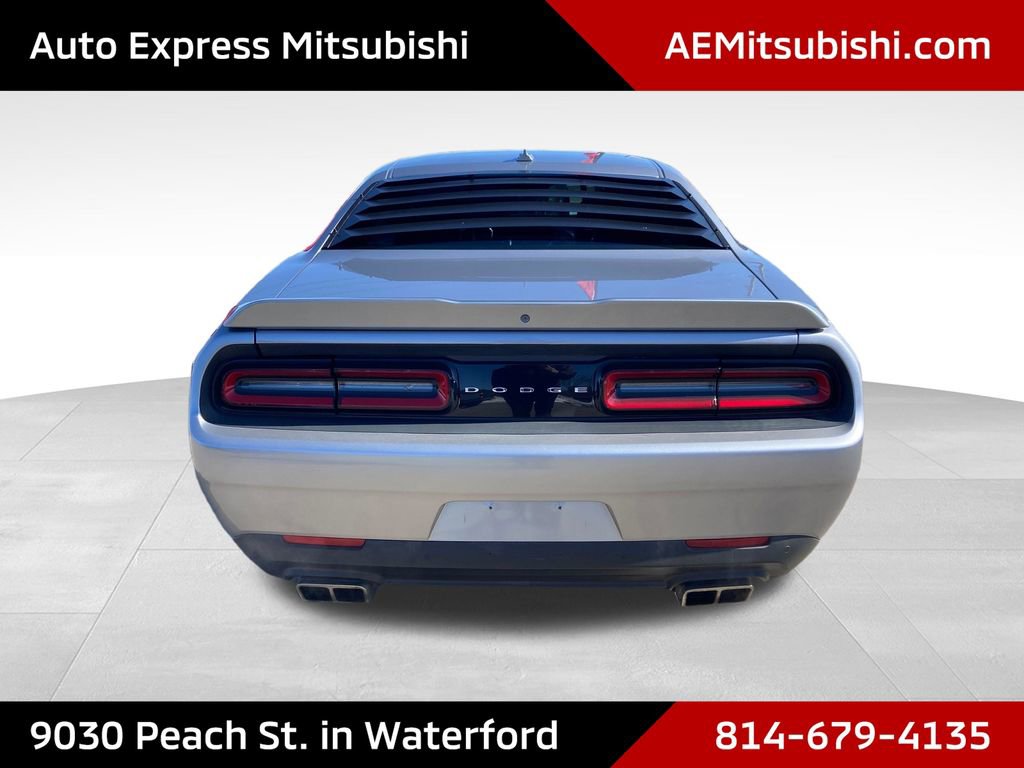 Used 2015 Dodge Challenger R/T Plus RWD image 6