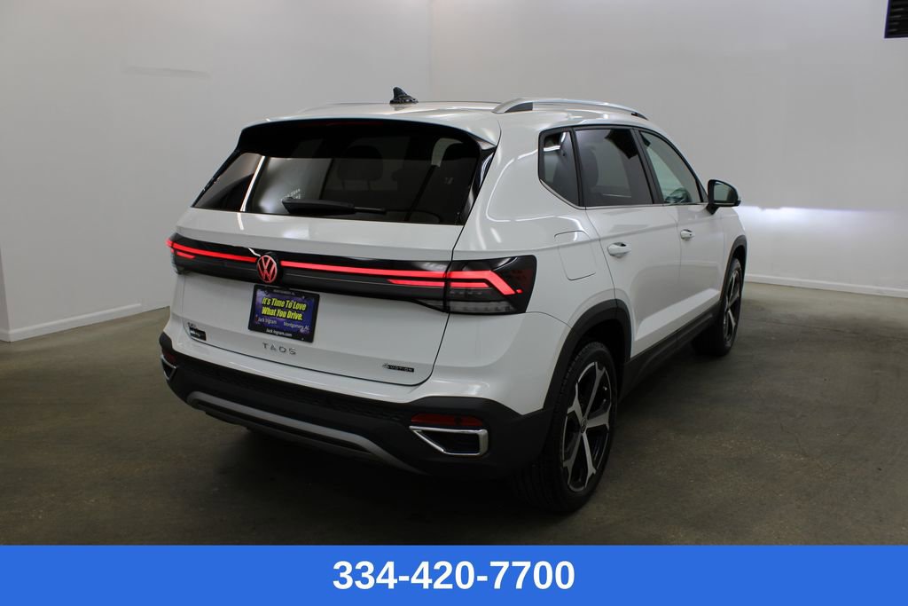 New 2026 Volkswagen Taos SEL image 4