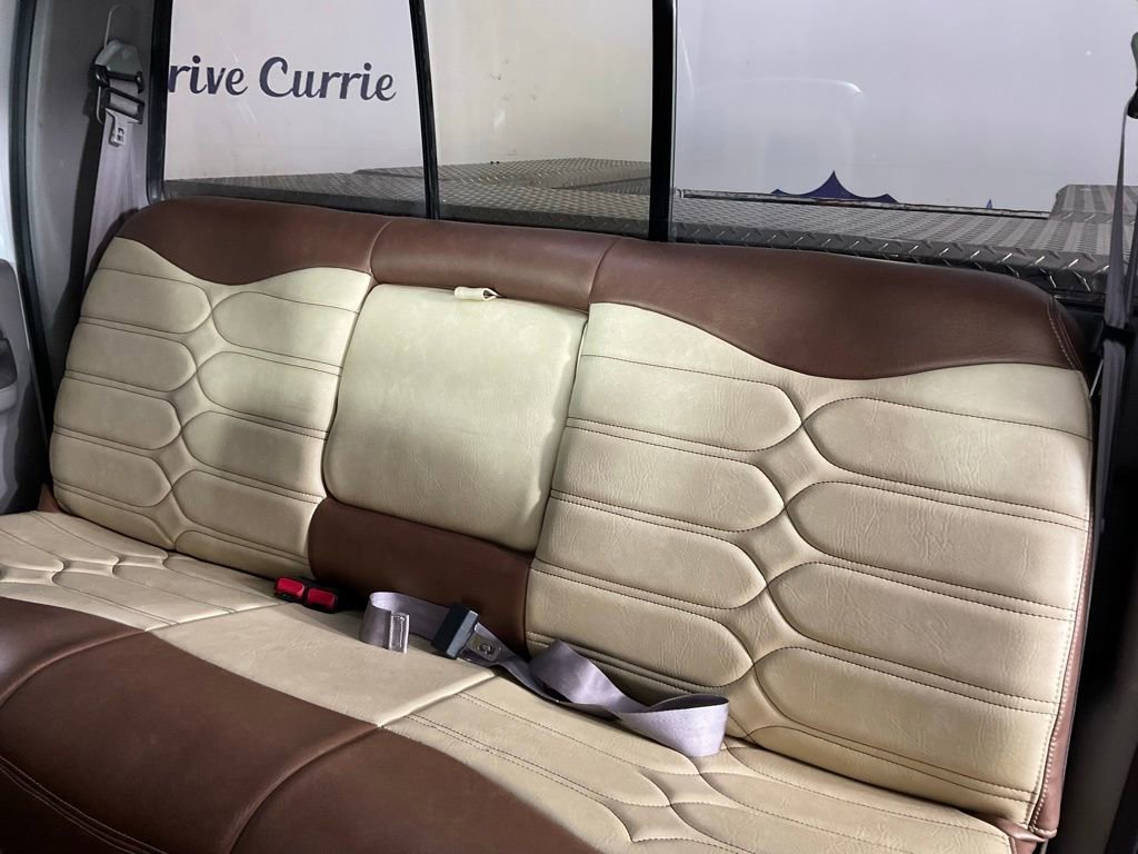 Used 1999 Ford F350 XLT image 16