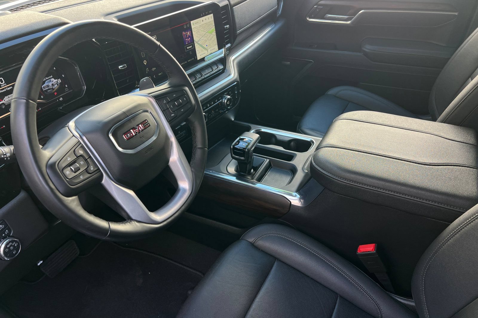 Used 2025 GMC Sierra 1500 SLT w/ SLT Premium Plus Package AWD/4WD image 10