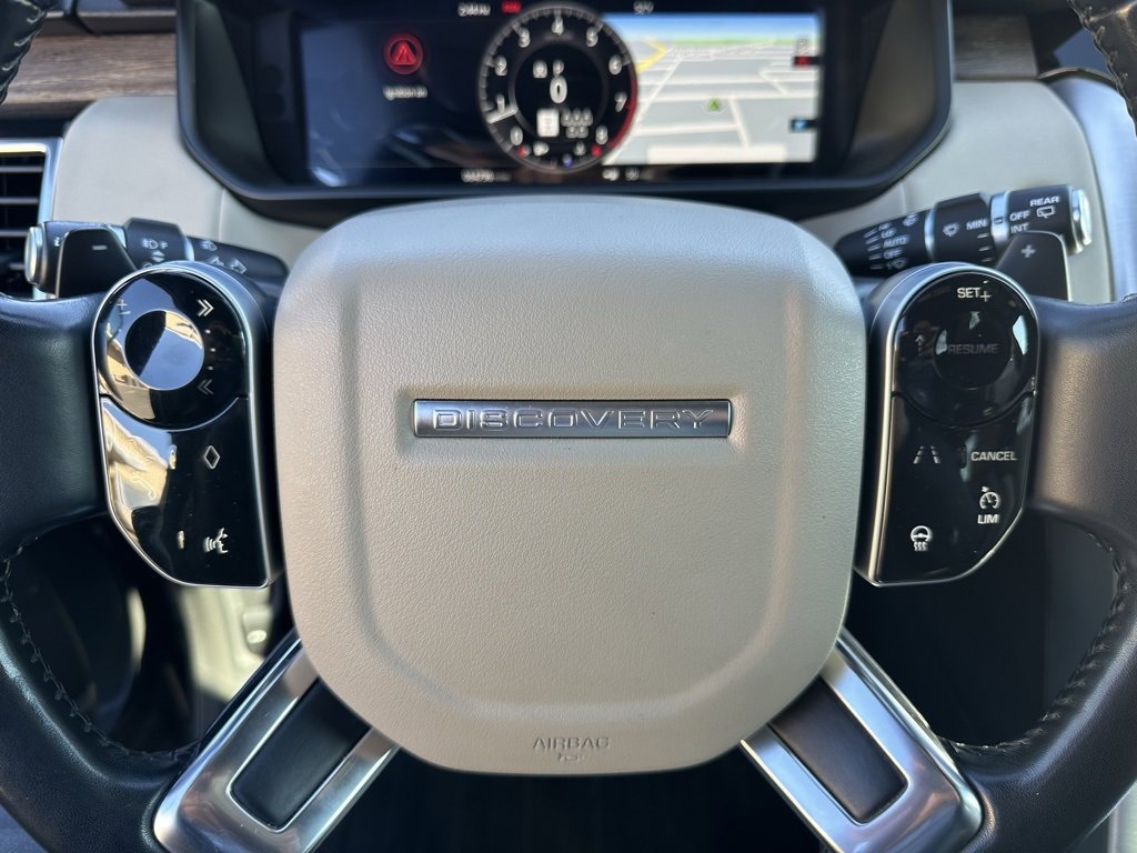 Used 2019 Land Rover Discovery HSE image 25