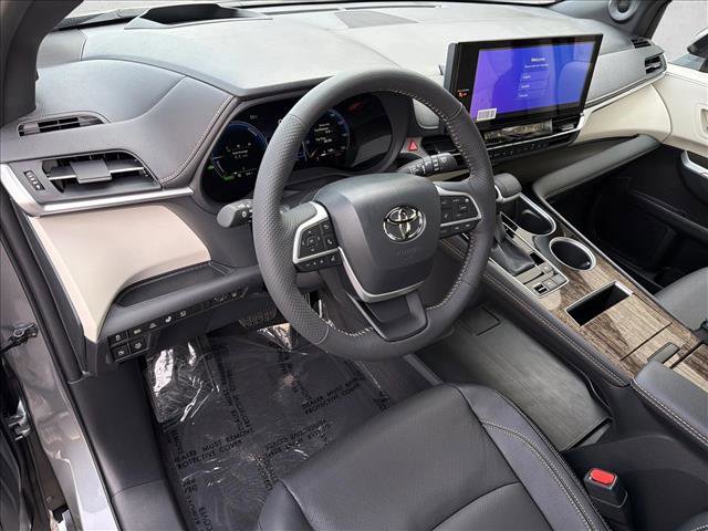New 2026 Toyota Sienna Platinum image 13