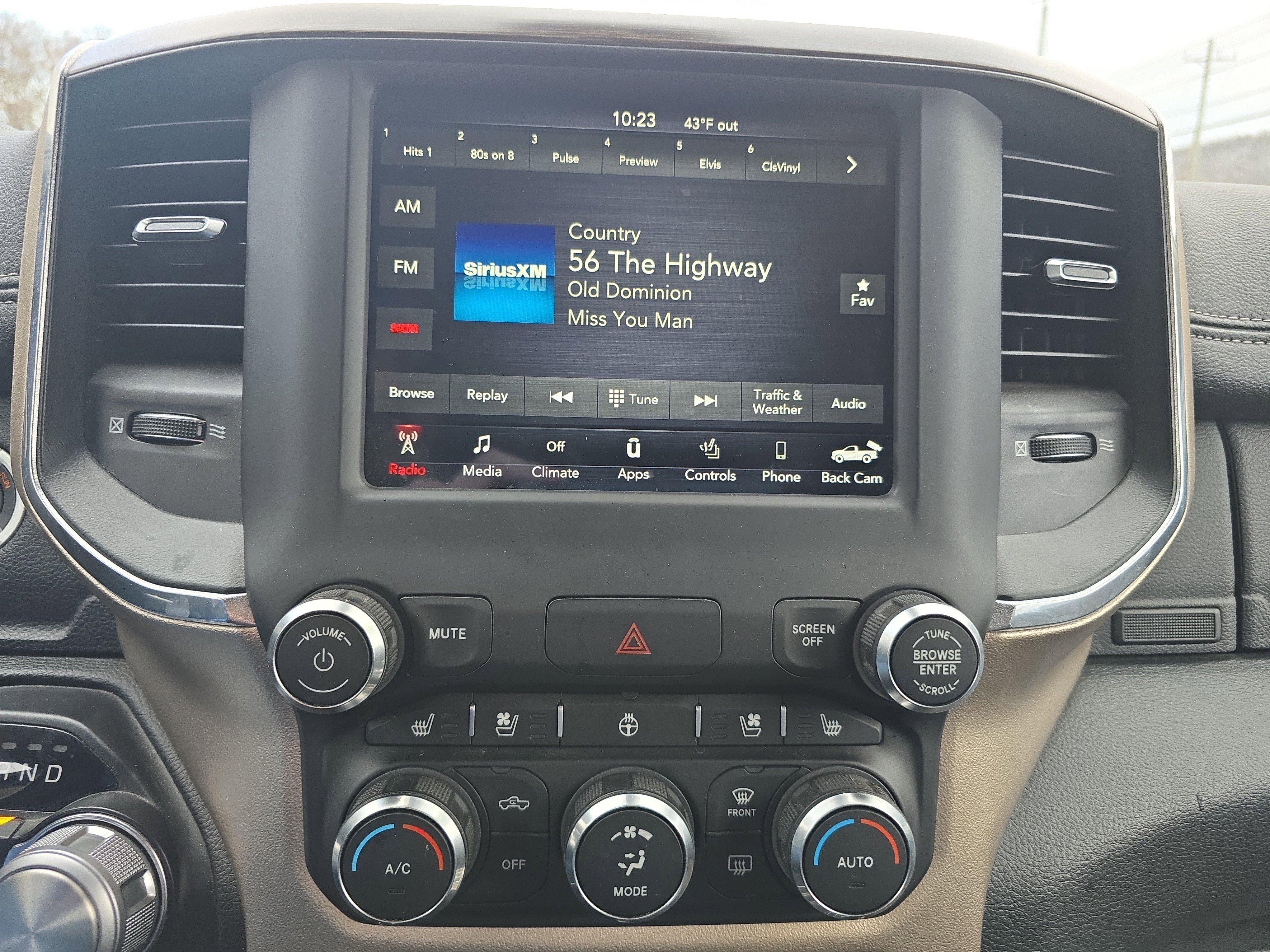 Used 2020 RAM 1500 Laramie image 28