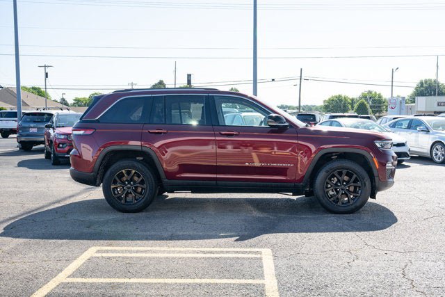 Certified 2023 Jeep Grand Cherokee Limited RWD image 6