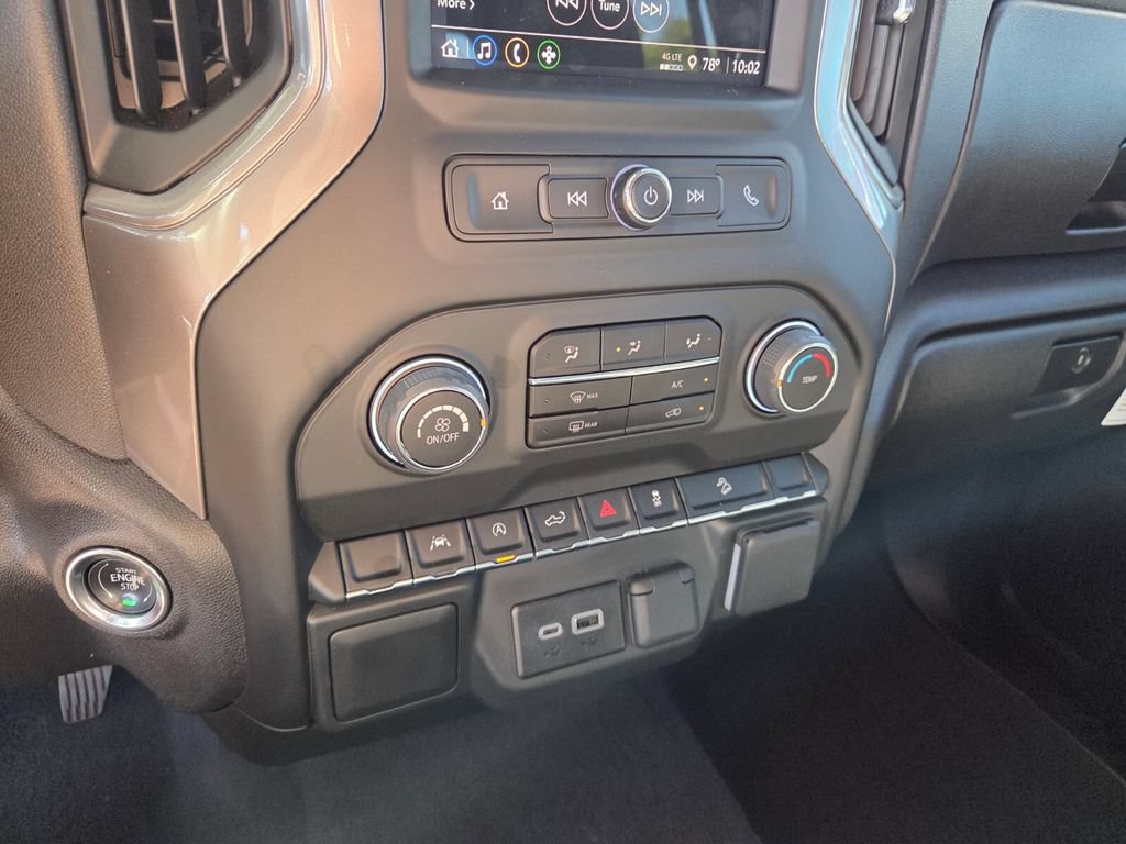 Used 2025 Chevrolet Silverado 1500 Custom Trail Boss w/ Dark Appearance Package AWD/4WD image 24