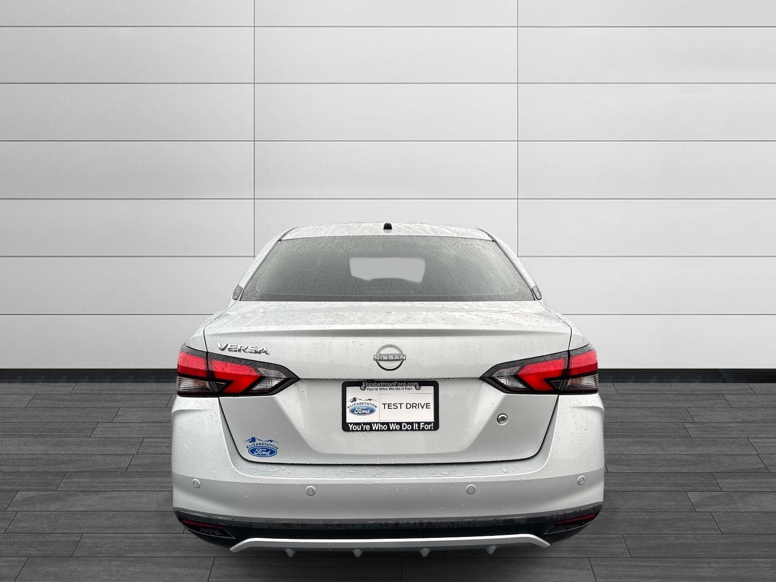 Used 2025 Nissan Versa S w/ Trunk Package FWD image 4