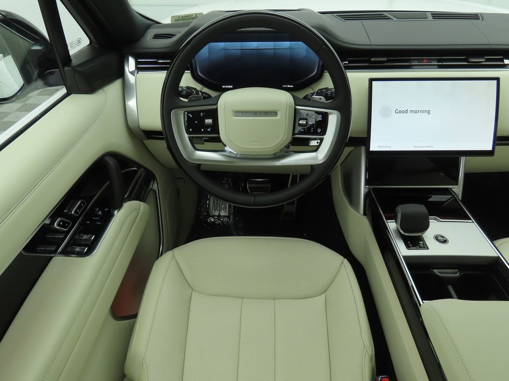 New 2025 Land Rover Range Rover Long Wheelbase SE image 10