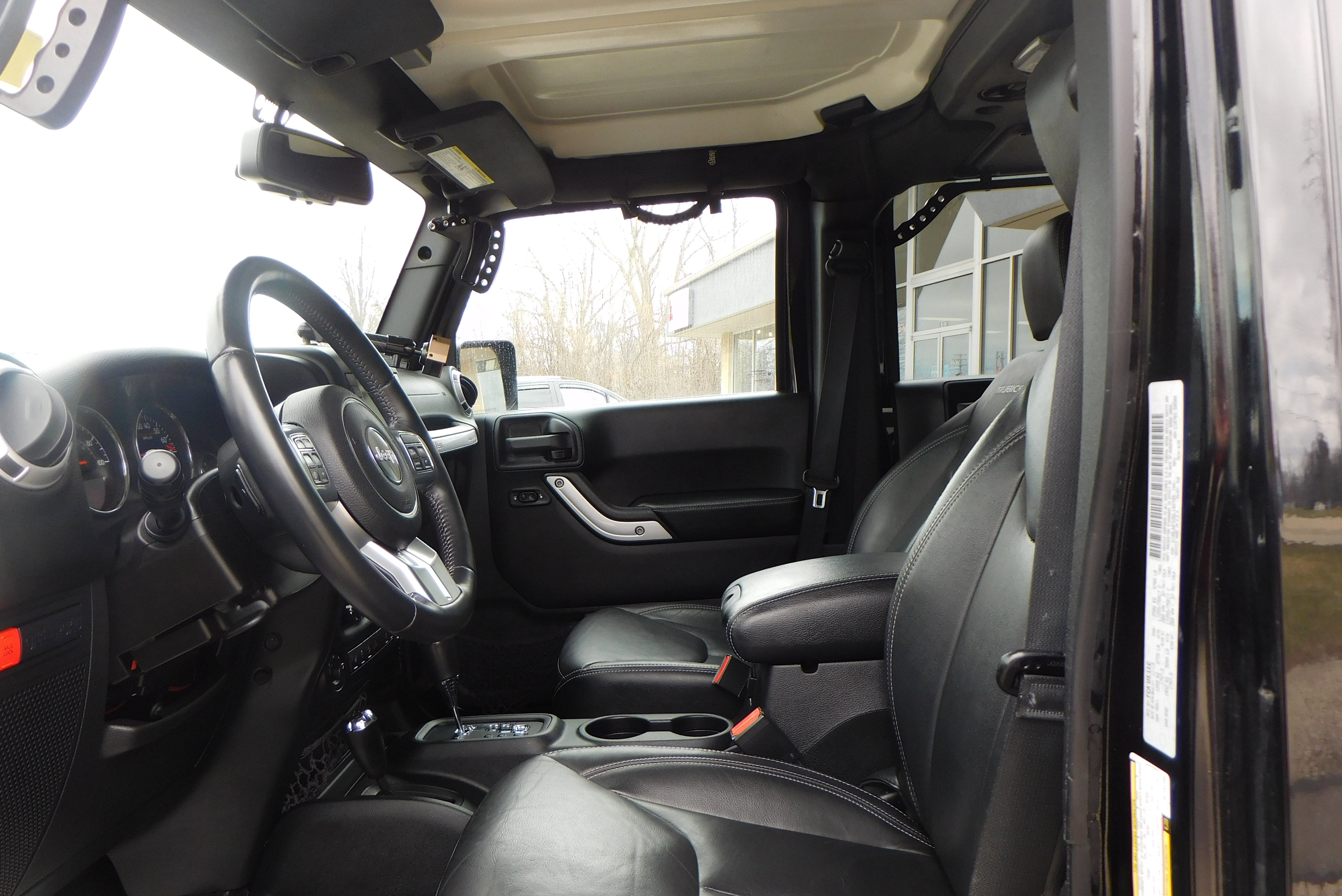 Used 2016 Jeep Wrangler Unlimited Rubicon image 13