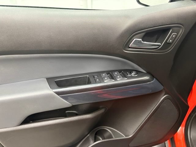 Used 2019 Chevrolet Colorado Z71 AWD/4WD image 12