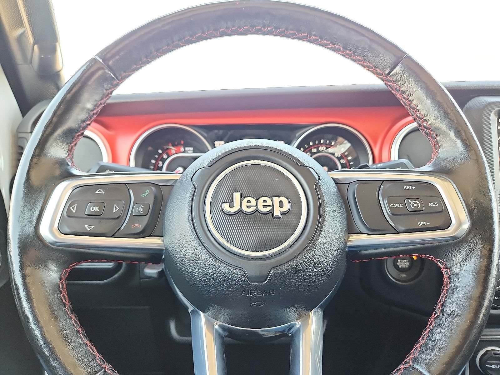 Used 2021 Jeep Wrangler Unlimited Rubicon w/ Cold Weather Group AWD/4WD image 19