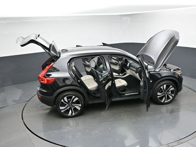 Used 2023 Volvo XC40 B5 Plus w/ Protection Package Premier AWD/4WD image 46