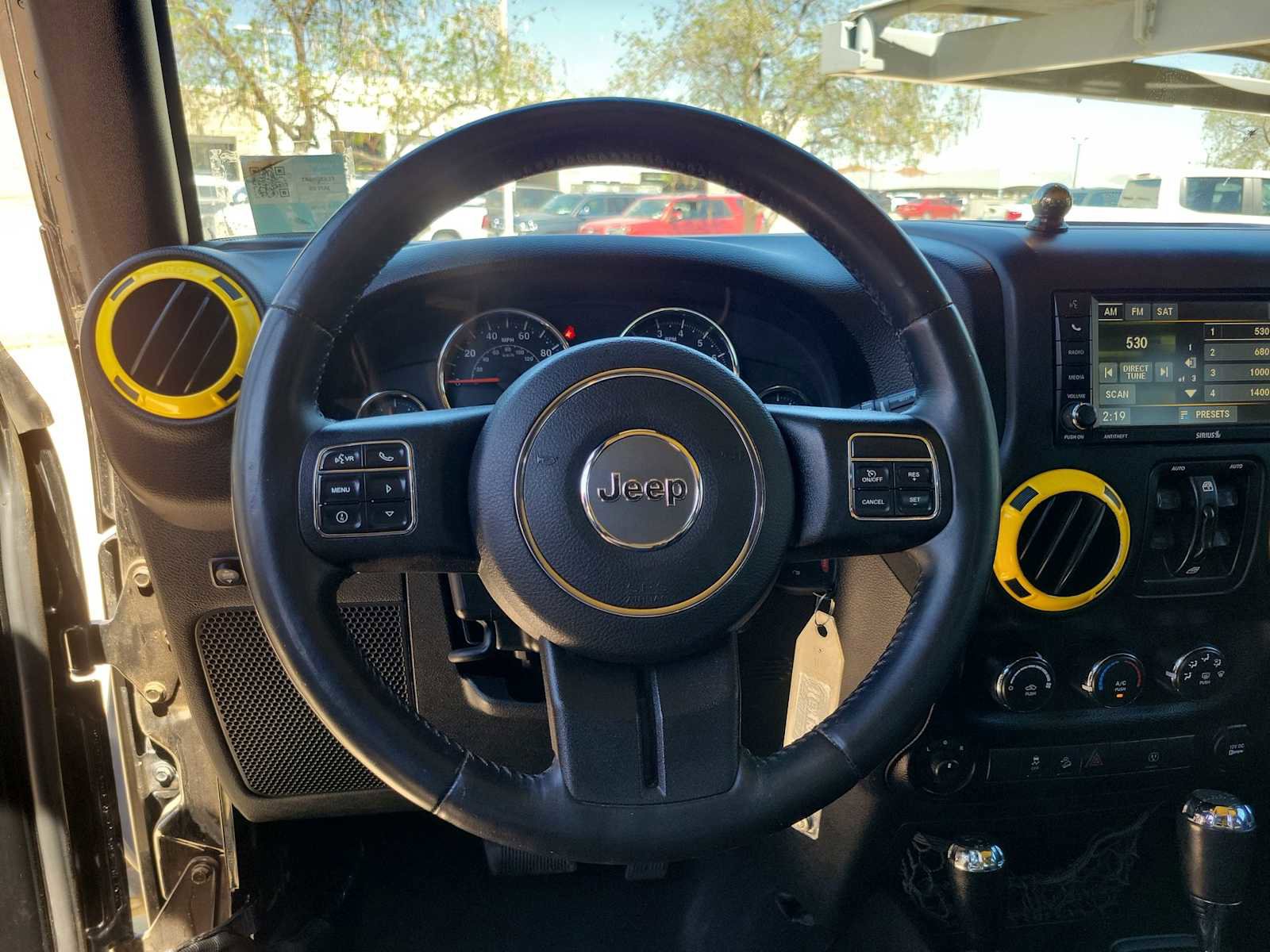 Used 2015 Jeep Wrangler Unlimited Sahara w/ Connectivity Group image 11