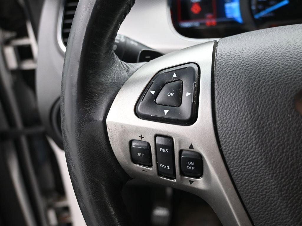 Used 2017 Ford Taurus SHO AWD/4WD image 24