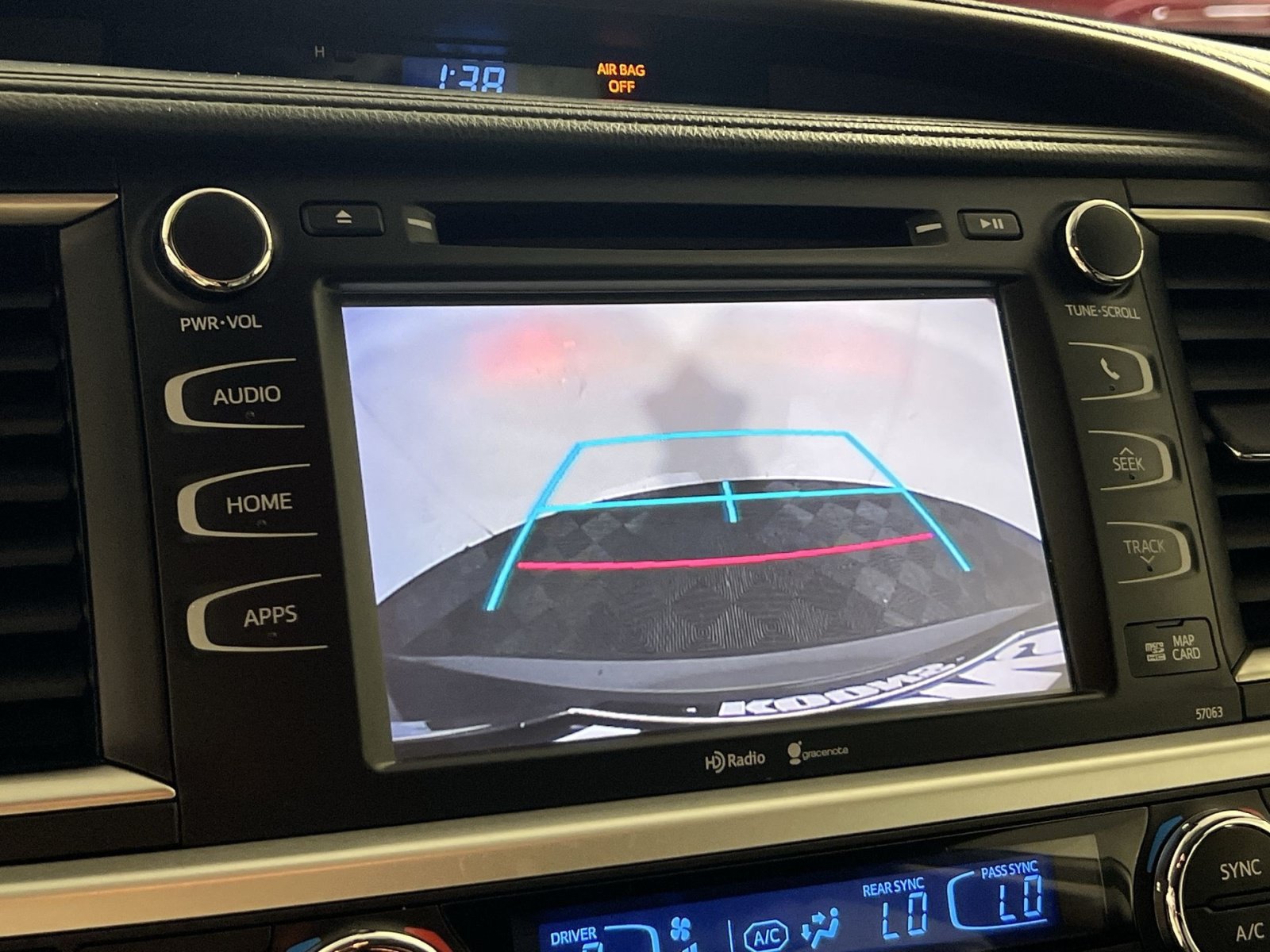 Used 2015 Toyota Highlander XLE AWD/4WD image 19