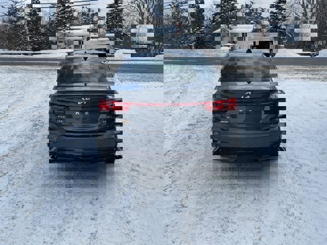 Used 2023 Kia Forte GT-Line w/ GT-Line Premium Package image 8