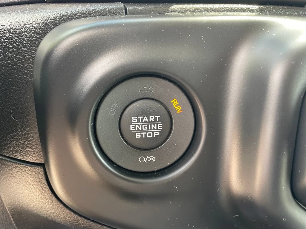 Used 2019 Jeep Wrangler Unlimited Rubicon w/ Dual Top Group AWD/4WD image 8