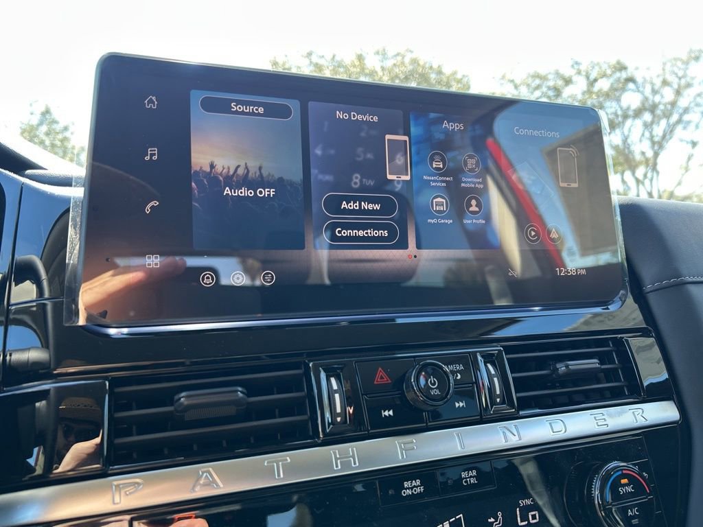 New 2026 Nissan Pathfinder SV image 32