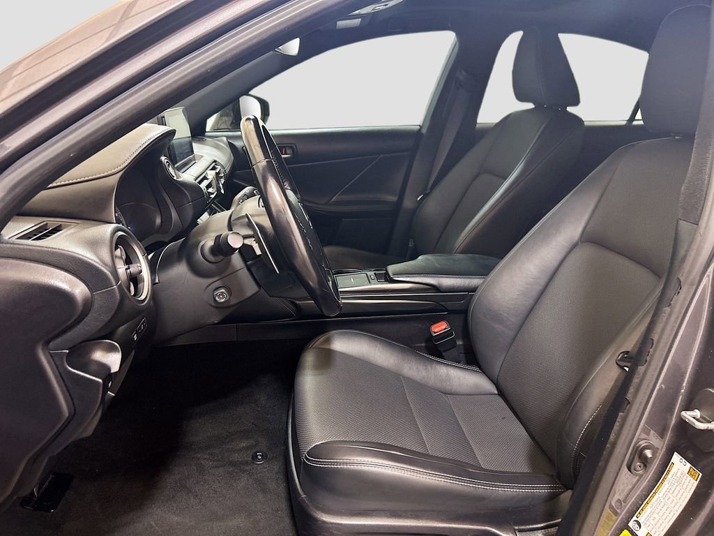 Used 2022 Lexus IS 300 w/ Premium Package RWD image 18