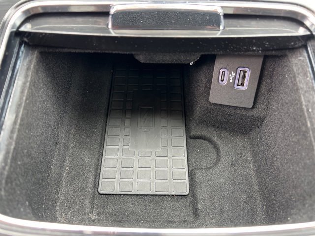 Used 2023 Lincoln Nautilus Reserve image 27